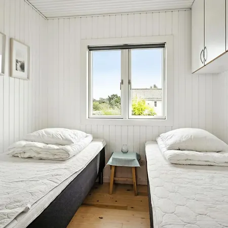 Rich Outdoor Life And Nostalgia At * Middelfart