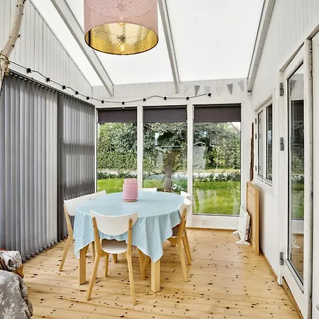 Rigt Udeliv Og Nostalgi Ved Middelfart *